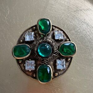 VINTAGE ACCESSOCRAFT EMERALD BROOCH